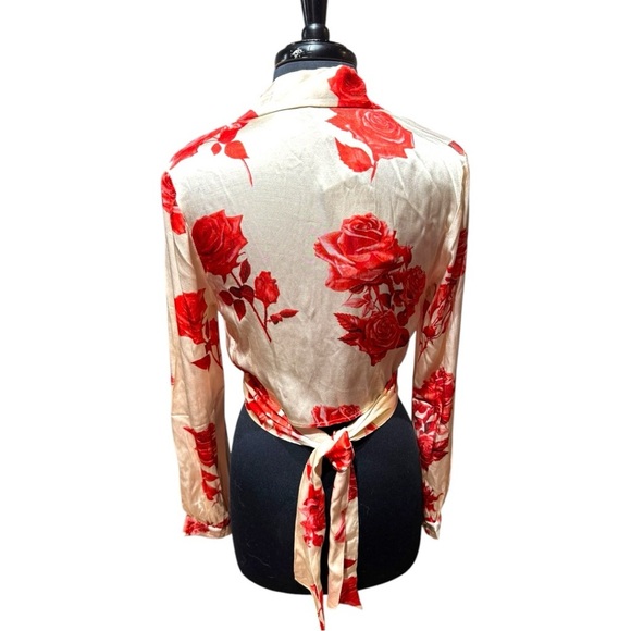 NWT Meshki Amia Satin Rose Wrap Top – Size Small – Romantic Luxe - Picture 4 of 8